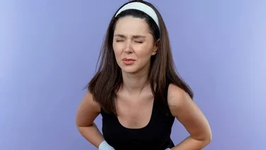 Dile adiós a la inflamación abdominal con este efectivo jugo de piña y menta
