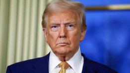 Donald Trump expresa su “frustración” con jueces que obstaculizan su política de deportación