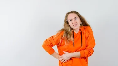 Despídete de la inflamación abdominal con aceite de oliva: así debes consumirlo
