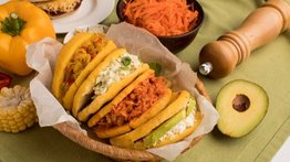 Sin harina de maíz: receta sencilla para realizar arepas de plátano verde