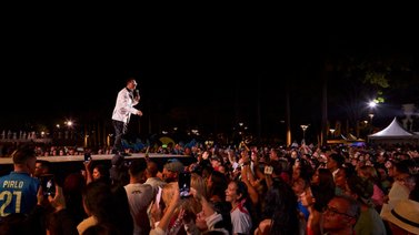 2001ONLINE - VENEZUELA - VIVE EL SISTEMA FEST