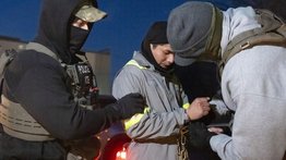 IRS puede utilizar datos fiscales para identificar a inmigrantes ilegales: jueza da luz verde