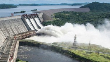 Maduro denuncia ataque al Embalse del Guri: Nos quitaron mil megavatios pero el sistema de protección funcionó
