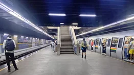 Adulto mayor cae a las vías del metro en la estación Chacao este 14 de mayo