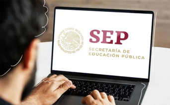 Comenzó la entrega de ayuda para uniformes de estudiantes en México: requisitos