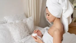 ¡Fácil y económica! Así es la crema casera que lleva cuatro ingredientes y deja la piel suave e hidratada