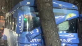 Colisión múltiple de vehículos en la avenida Baralt deja siete personas heridas: una tubería de gas directo también resultó impactada