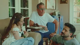 Un clásico de Ricardo Montaner renace en una nueva versión junto a Evaluna y Camilo