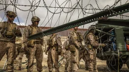 Jueces de Estados Unidos desestiman cargos contra inmigrantes por ingresar a zonas militares