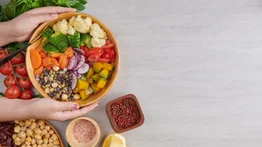 Cinco claves para comer menos calorías y bajar de peso sin poner en riesgo la salud