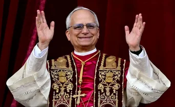 El papa León XIV es invitado a México por la presidenta Claudia Sheinbaum