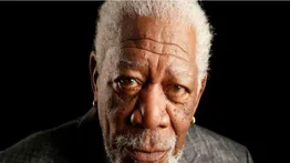 El secreto detrás de los pendientes de Morgan Freeman: una promesa eterna