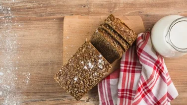 ¡Adiós estreñimiento! Pan de avena y lentejas para un desayuno rico en fibra 