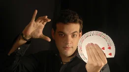 Ilusionista venezolano André Garré es invitado a presentarse en el Magic Castle de Hollywood
