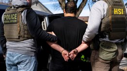 Detienen a 21 inmigrantes durante operación "Vacaciones en casa": sus visas estaban vencidas