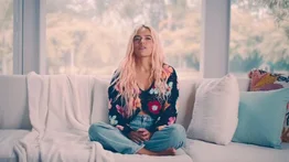 Karol G vuelve al ojo crítico tras las declaraciones de Anuel sobre su "relación de infierno"