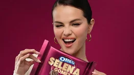 Selena Gómez trasciende del entretenimiento al mundo gastronómico con su nueva Oreo: una mezcla de sus sabores favoritos