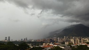 Primera onda tropical de 2025 podría llegar al oriente del país este fin de semana: se extenderá a otros estados