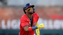 Ronald Acuña Jr. vuelve con un cañonazo: el dramático retorno del astro venezolano