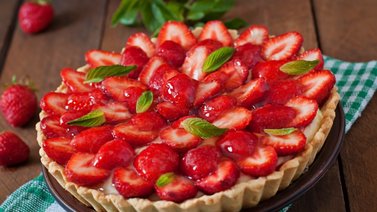 Postre nutritivo: aprende a elaborar una deliciosa torta de fresa con ingredientes económicos