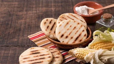 Desayuno potente y saludable: prepara arepas de avena con pocos ingredientes