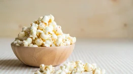 Las palomitas de maíz pueden sustituir en nutrientes a muchos alimentos: experto sorprende al mundo