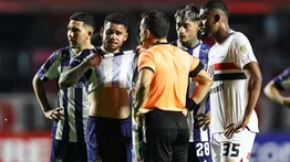 Jugador de la Vinotinto denuncia acto de xenofobia por parte de futbolista paraguayo: le habría gritado muerto de hambre