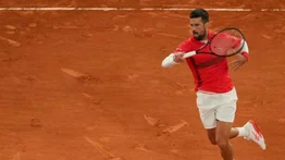 Djokovic enfrenta a Moutet y al clamor de la afición francesa en Roland Garros