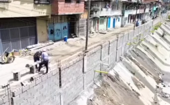 Construyen muro de contención a orillas del Río Guaire en Caricuao: buscan prevenir desbordamientos en temporada de lluvias