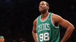 Jason Collins: el primer jugador homosexual de la NBA celebra su boda