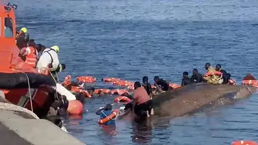 Volcamiento de canoa con migrantes deja cuatro adultas y tres menores de edad fallecidas: un bebé sigue desaparecido Volcamiento de canoa con migrantes deja cuatro adultas y tres menores de edad fallecidas: un bebé sigue desaparecido