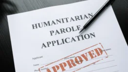 Parole humanitario para inmigrantes: juez ordena a Trump la reactivación de las solicitudes este 28 de mayo