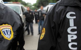 Detienen a sujeto por intentar ingresar droga a unos calabozos del Cicpc en Chacao: los llevaba pegados a la pierna
