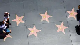 Doble brillo en Hollywood: estos actores de “El Diablo Viste a la Moda 2” recibieron su estrella en el Paseo de la Fama 
