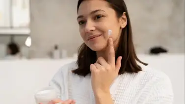Mascarilla natural rica en vitaminas que desinflama e hidrata la piel: así debes aplicarla Mascarilla natural rica en vitaminas que desinflama e hidrata la piel: así debes aplicarla