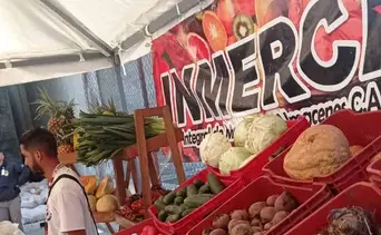 Trabajadores públicos recibieron una jornada de atención alimenticia: productos de la cesta básica a bajo costo