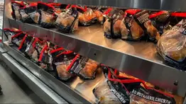 EEUU: el peligro oculto detrás del pollo rostizado de oferta en los grandes supermercados