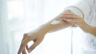 Guía completa para preparar una crema hidratante para la piel y con ingredientes que tienes en la despensa Guía completa para preparar una crema hidratante para la piel y con ingredientes que tienes en la despensa