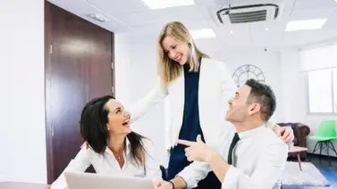 Cambio en las oficinas: cómo los líderes de hoy se adaptan al mundo digital Cambio en las oficinas: cómo los líderes de hoy se adaptan al mundo digital