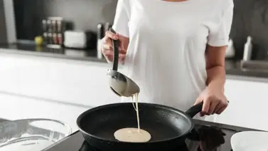 No más comida pegada a la hora de cocinar: aplica este truco milagroso de un chef catalán en tu sartén No más comida pegada a la hora de cocinar: aplica este truco milagroso de un chef catalán en tu sartén