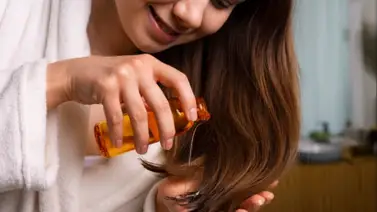 Descubre cuál es la mascarilla natural que controla el frizz: aprende a prepararla con ingredientes de la despensa Descubre cuál es la mascarilla natural que controla el frizz: aprende a prepararla con ingredientes de la despensa