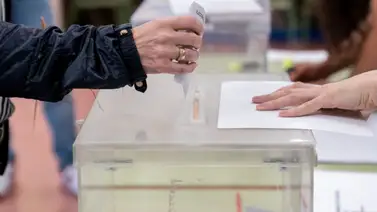 Horas decisivas: el PSOE se atrinchera en Ferraz a la espera del veredicto de Andalucía Horas decisivas: el PSOE se atrinchera en Ferraz a la espera del veredicto de Andalucía