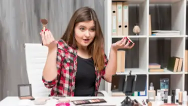 Transforma tu maquillaje: expertos revelan la mejor técnica para ordenar y aprovechar tu kit al máximo Transforma tu maquillaje: expertos revelan la mejor técnica para ordenar y aprovechar tu kit al máximo