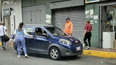 Se desploman ventas de los comercios en La Candelaria: prohibición de estacionar ahuyenta a los clientes Se desploman ventas de los comercios en La Candelaria: prohibición de estacionar ahuyenta a los clientes