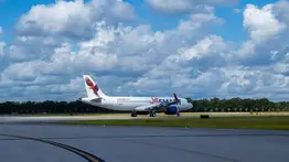 Aerolínea JetSmart planea activar más de 2.600 asientos semanales hacia Venezuela