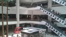 Centros comerciales en Caracas inician plan de ahorro energético: horarios y medidas
