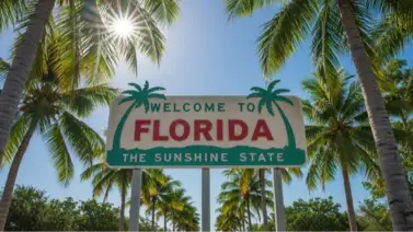 Green Card en riesgo: 50.000 profesionales en Florida podrían ser obligados a salir del país para trámite consular Green Card en riesgo: 50.000 profesionales en Florida podrían ser obligados a salir del país para trámite consular