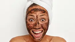 Elimina la resequedad de la piel con esta mascarilla de café: así debes aplicarla para aprovechar su efecto
