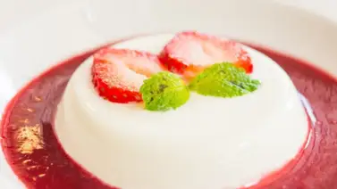 Paso a paso para preparar un exquisito flan de fresa en casa y con menos de 10 ingredientes Paso a paso para preparar un exquisito flan de fresa en casa y con menos de 10 ingredientes