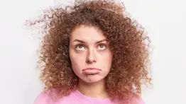  Descubre cómo debes utilizar las semillas de linaza para combatir el frizz: aprende a preparar la mascarilla en casa